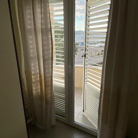 Blue Wave Guest house 2*