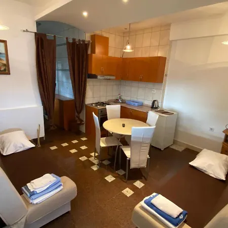 Blue Wave Guest house