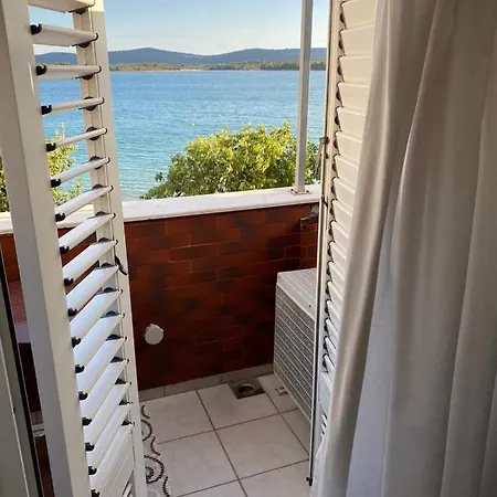 Blue Wave Guest house Turanj