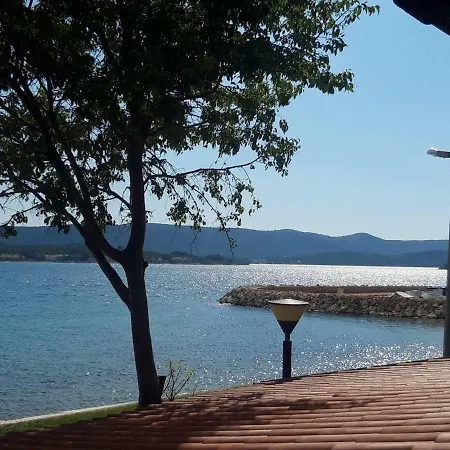 Blue Wave Guest house 2*