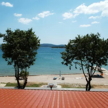 Πανσιόν Blue Wave